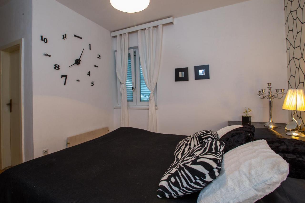 Apartment Valerija Jesenice  Exterior photo